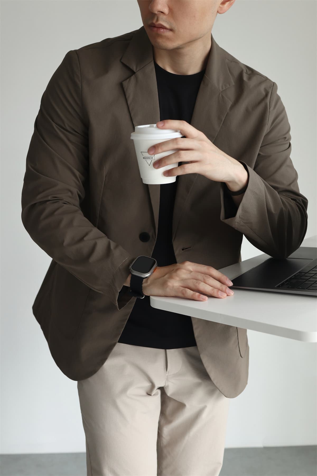 50代メンズファッション  軽量素材の【テーラードジャケット】 2カラー