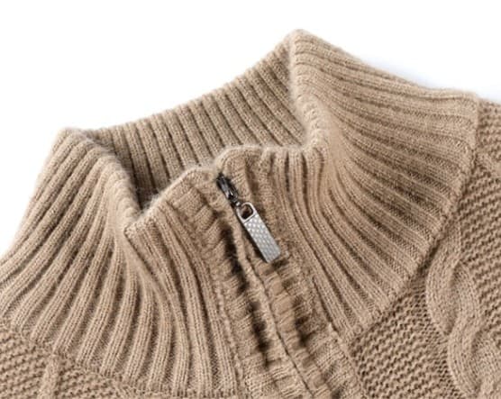 50代メンズファッション トップス ハイネック 【リブ編み ケーブル柄セーター】