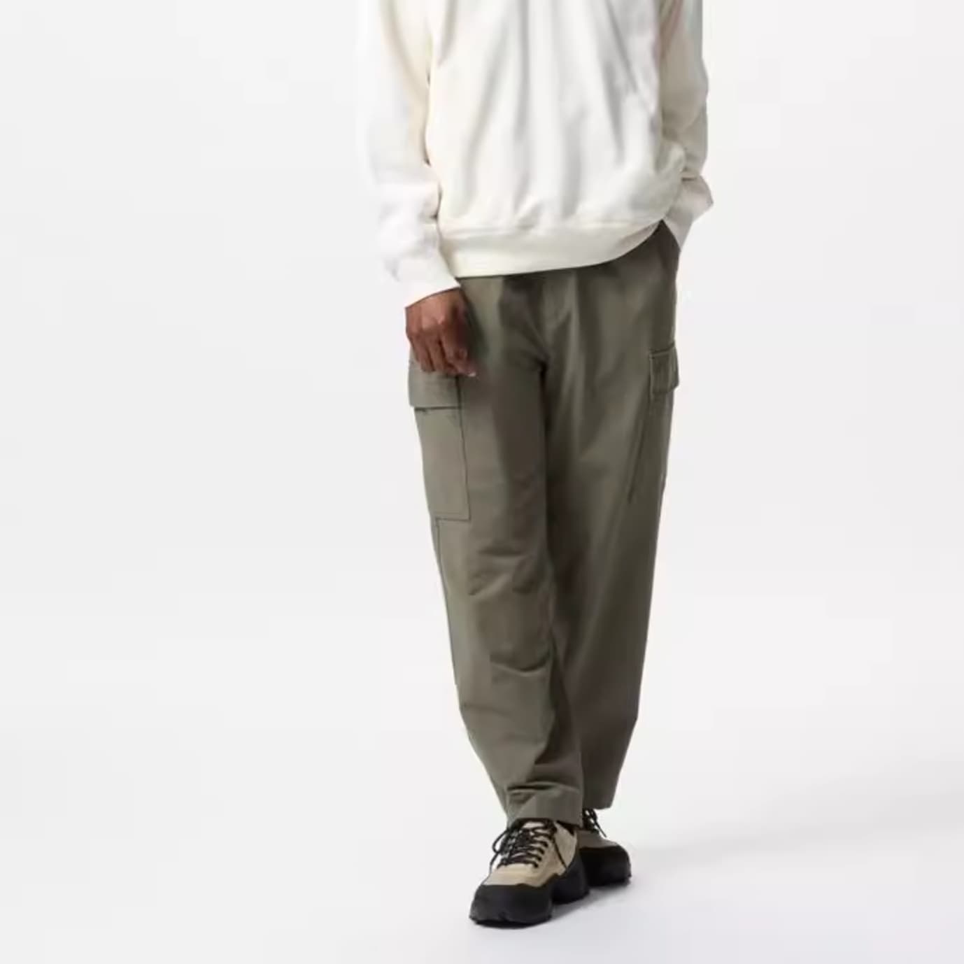 50代メンズファッション ストレートワイドシルエット イージーパンツ
