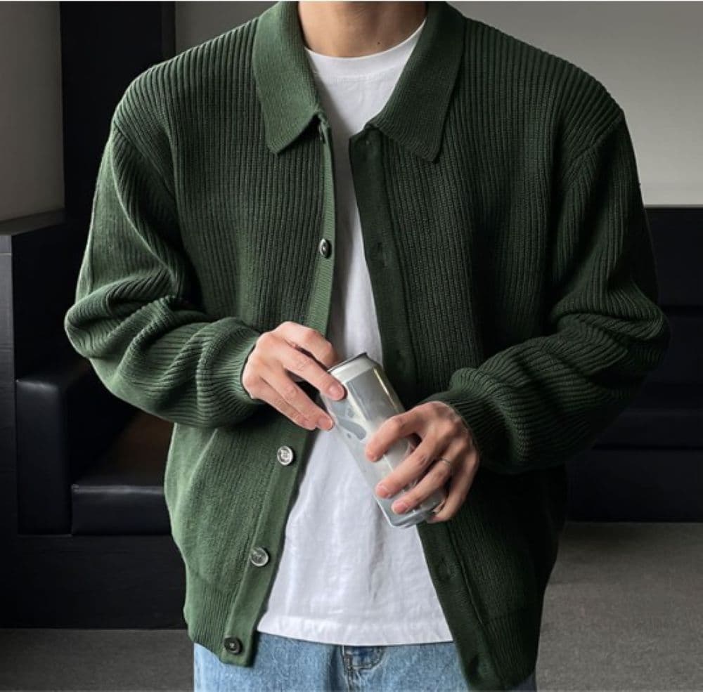 50代メンズファッション   【ニットカーディガン】襟付きボタン留め