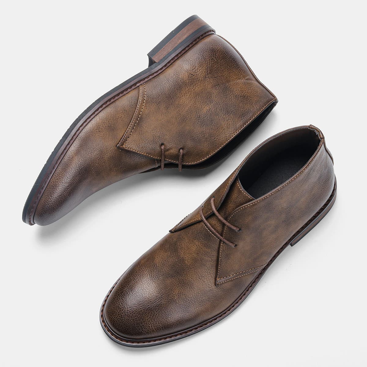 50代メンズファッション 大人の風格漂う【チャッカ本革靴】茶色/ブラックの2種類