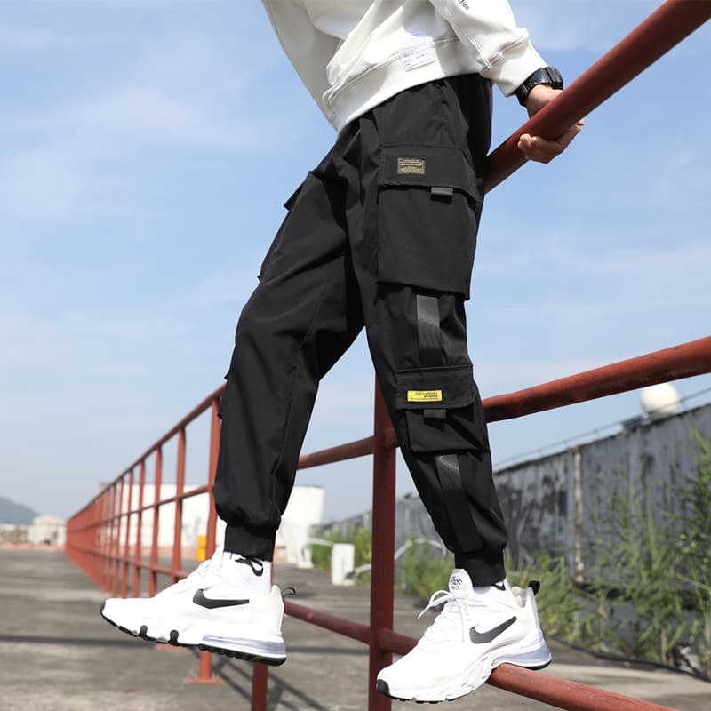 50代メンズファッション　パンツ/ズボン　マルチポケット機能性ストレートパンツ